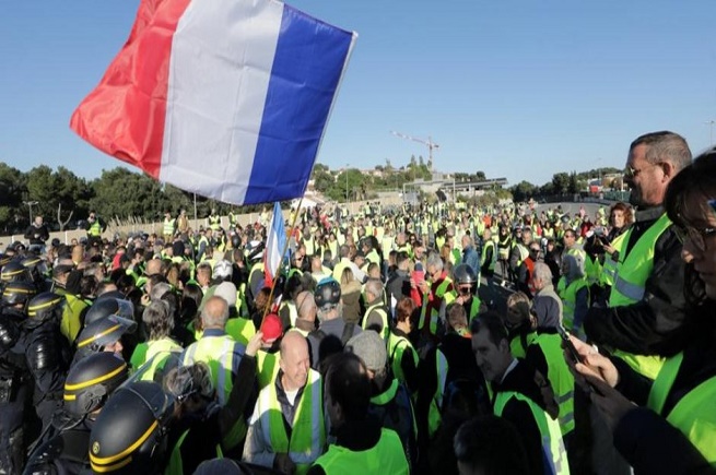 احتجاجات فرنسا... إعادة النظر فى سياسات الإصلاح