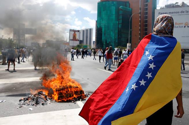 أزمة فنزويلا: نموذج أمريكي جديد لتغيير الأنظمة؟