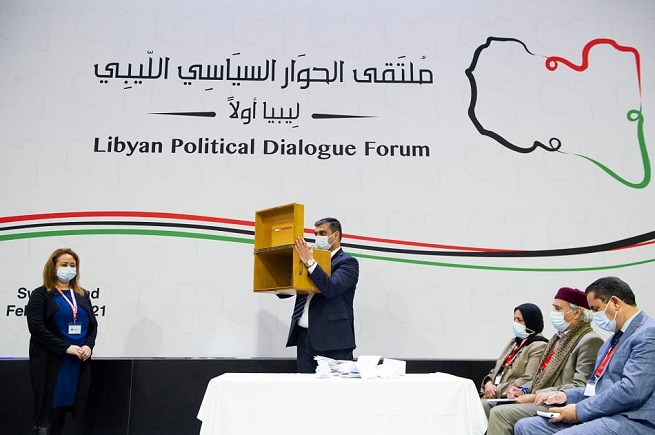  السلطة الانتقالية في ليبيا: فرصة لتغيير الواقع رغم التحديات الصعبة