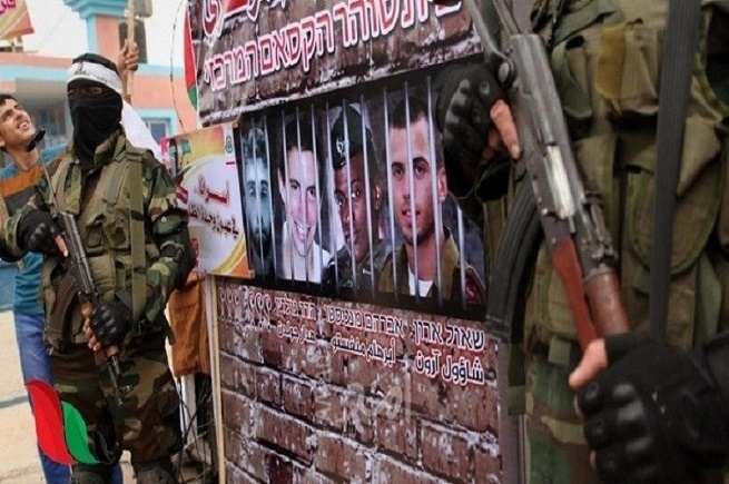 حماس والجندي الإسرائيلي الأسير: رسائل تتجاوز صفقة