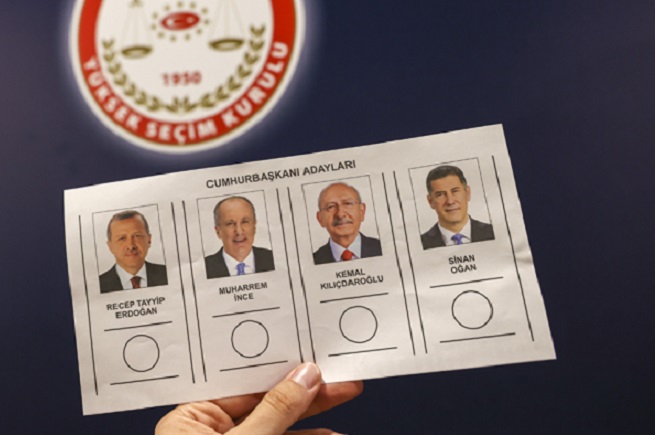 معركة الانتخابات: قراءة في ترتيبات المشهد السياسي التركي 